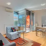 Lungo Mare דירה פולה