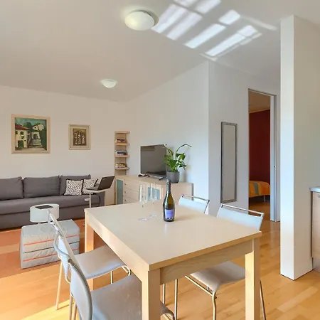 Lungo Mare Apartment *