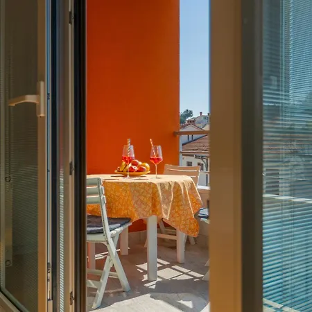 Lungo Mare Apartment Pula
