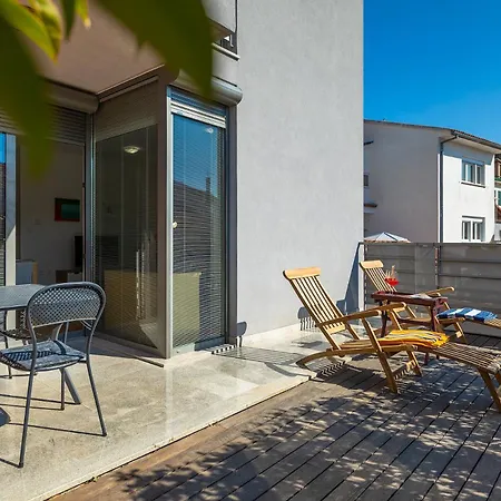 Lungo Mare Apartment *