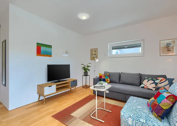 Lungo Mare Lejlighed *