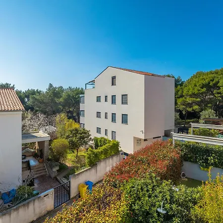 Lungo Mare 아파트